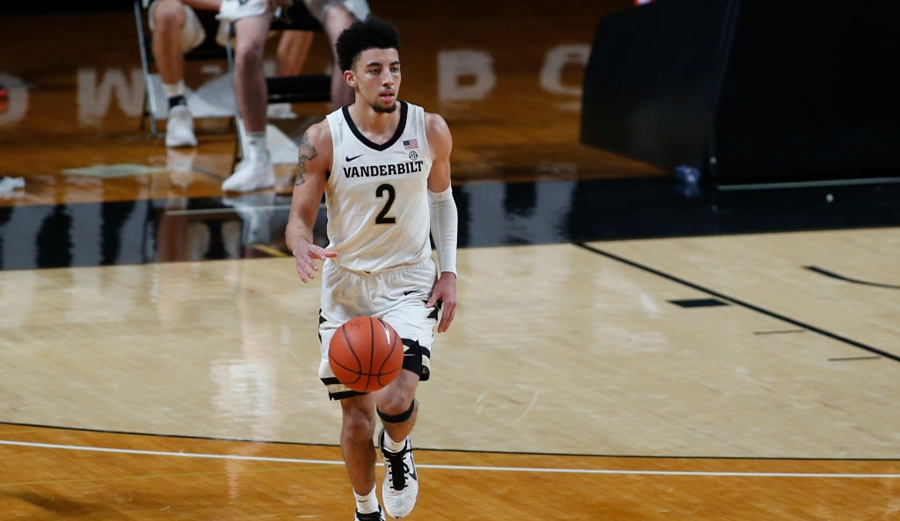 Scottie Pippen Jr. busca su camino en el baloncesto universitario