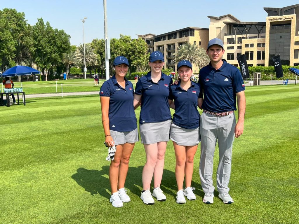 Mundial Amateur 2023: El equipo femenino de Chile ya está en Emiratos Árabes Unidos